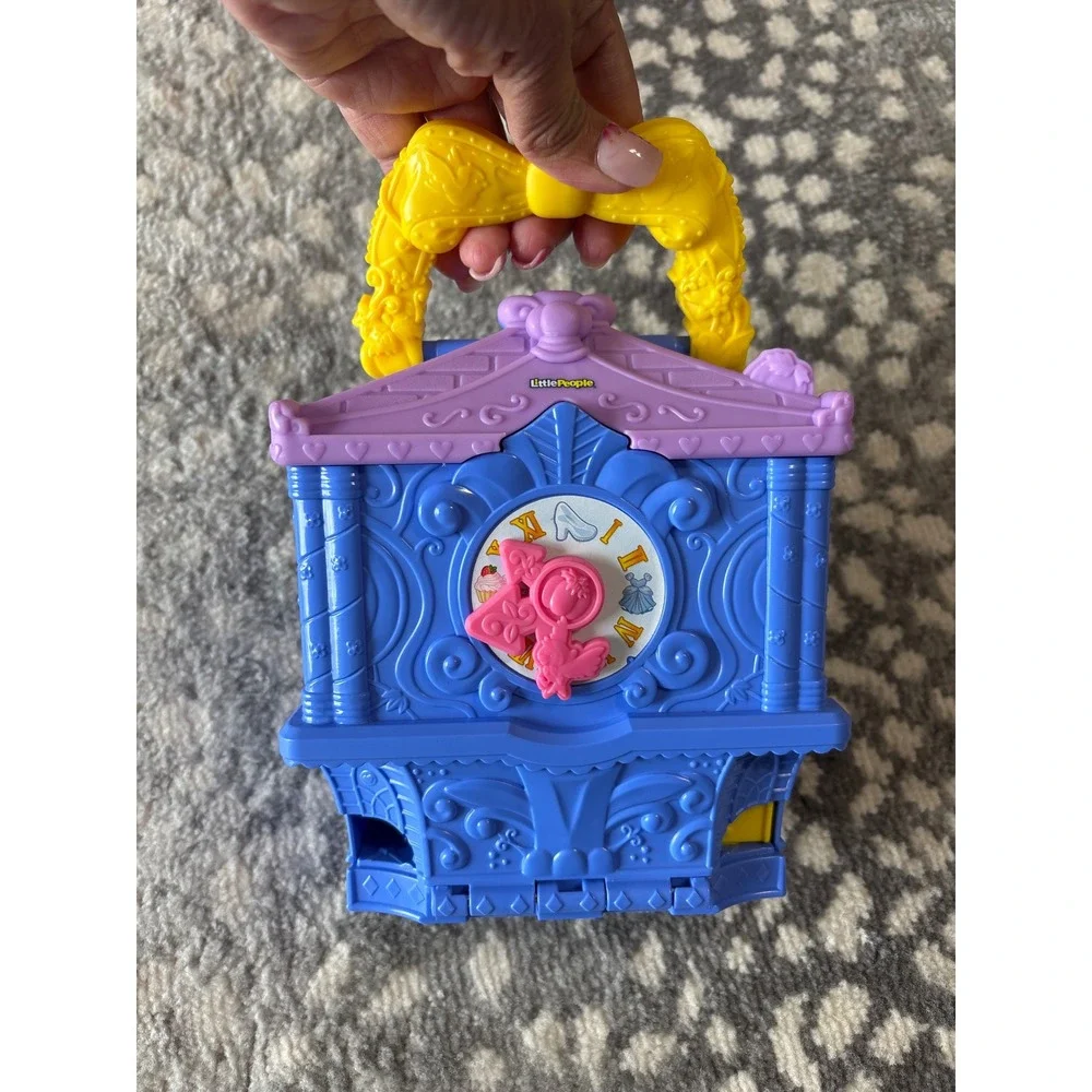 Fisher-Price Little People Disney Princess Cinderella Fold n Go Castle Playset